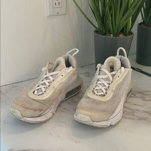 Nike Mesh Air Max Sneakers - Cream White